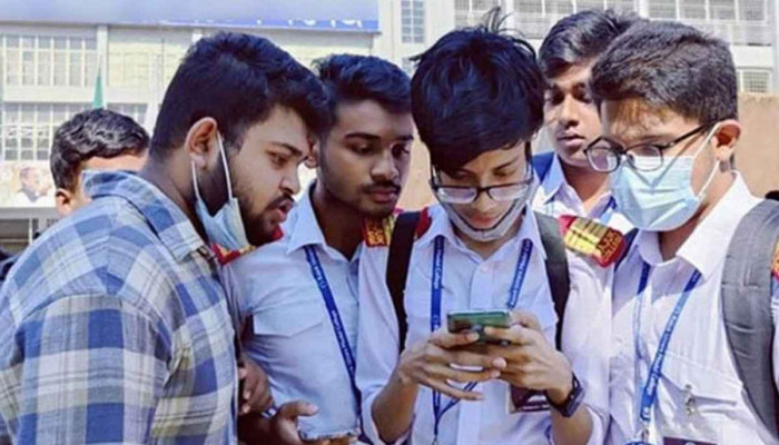 কাল দুপুরে এসএসসির ফলাফল প্রকাশ, জানা যাবে যেভাবে কাল দুপুরে এসএসসির ফলাফল প্রকাশ, জানা যাবে যেভাবে