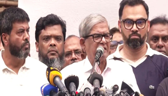 “নির্বাচন ঠেকাতে চক্রান্ত চলছে, বিএনপি ফাঁদে পা দেবে না”—মির্জা ফখরুল “নির্বাচন ঠেকাতে চক্রান্ত চলছে, বিএনপি ফাঁদে পা দেবে না”—মির্জা ফখরুল
