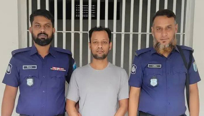জাহাঙ্গীরনগর বিশ্ববিদ্যালয়ের সাবেক শিক্ষক ও ছাত্রলীগ নেতা মাহমুদুর রহমান জনি গ্রেফতার জাহাঙ্গীরনগর বিশ্ববিদ্যালয়ের সাবেক শিক্ষক ও ছাত্রলীগ নেতা মাহমুদুর রহমান জনি গ্রেফতার