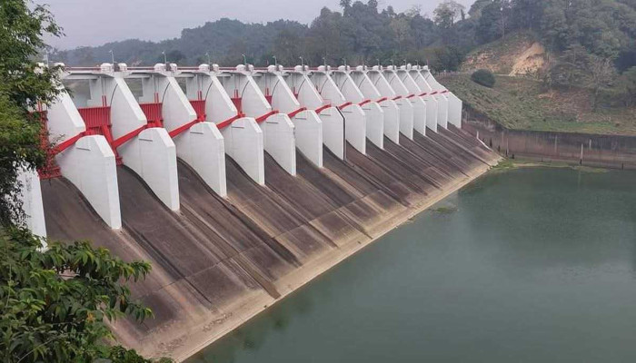 তিন দিন পর কাপ্তাই বাঁধের সব জলকপাট বন্ধ, পানি মজুত স্বাভাবিক