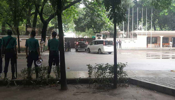 প্রধান উপদেষ্টার সঙ্গে বৈঠকে যোগ দিতে যমুনায় জামায়াতের প্রতিনিধি দল