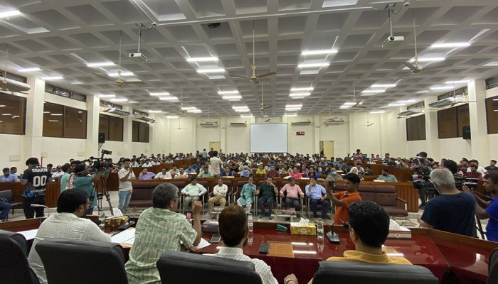 রাকসু নির্বাচনে প্রথম বর্ষের ভোটার: ছাত্র সংগঠনগুলোর ওয়াকআউট