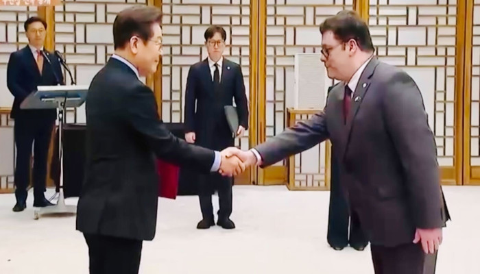 বাংলাদেশের সঙ্গে সম্পর্ক জোরদারে আগ্রহী দক্ষিণ কোরিয়ার প্রেসিডেন্ট