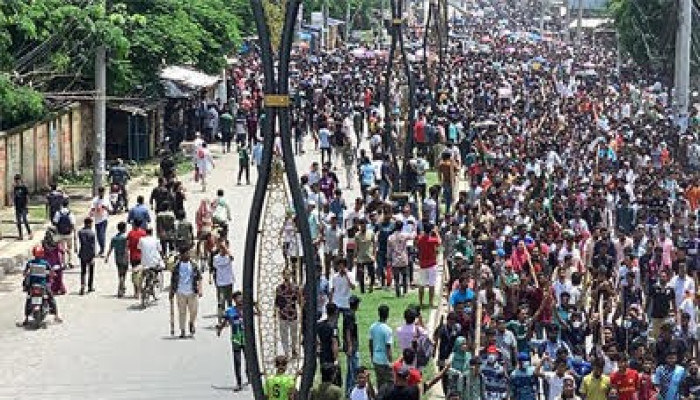 রাজশাহীতে জুলাই-আগস্টের ঘটনায় ৯ মামলার চার্জশিট দাখিল রাজশাহীতে জুলাই-আগস্টের ঘটনায় ৯ মামলার চার্জশিট দাখিল