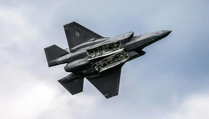 পোল্যান্ডে ন্যাটো মিশনে নরওয়ের F-35 যুদ্ধবিমান