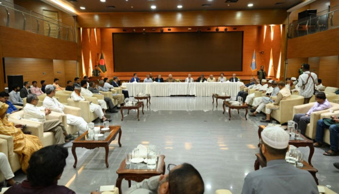 জুলাই সনদ স্বাক্ষর অনুষ্ঠান নিয়ে অনিশ্চয়তা, আজ সন্ধ্যায় জরুরি বৈঠক