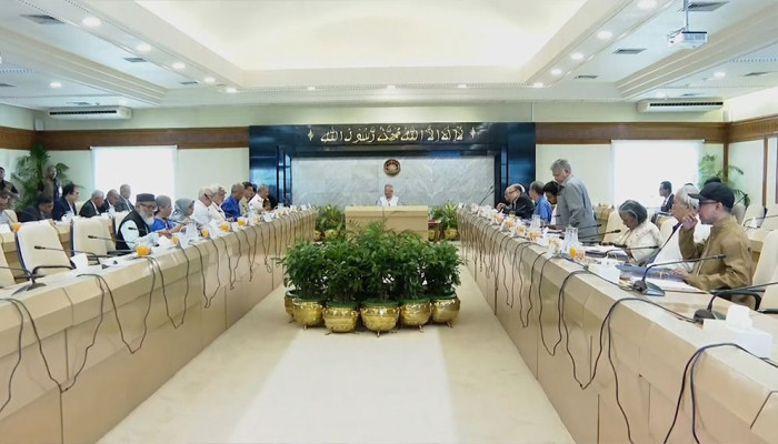 জাতীয় নির্বাচনে পলাতক আসামিরা প্রার্থী হতে পারবেন না, আরপিওতে নতুন বিধান অনুমোদন জাতীয় নির্বাচনে পলাতক আসামিরা প্রার্থী হতে পারবেন না, আরপিওতে নতুন বিধান অনুমোদন