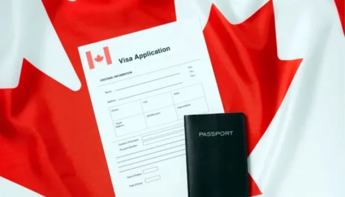 জালিয়াতি রুখতে কানাডার নতুন পদক্ষেপ: ভারত ও বাংলাদেশিদের ভিসা বাতিলের বিশেষ ক্ষমতা চায় সরকার