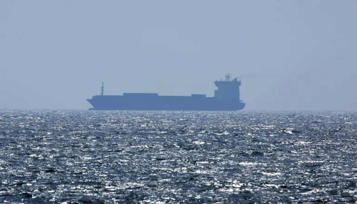 ইরান হরমুজ প্রণালিতে ব্রিটিশ পতাকাবাহী ট্যাংকার আটক: তেলবাহী জাহাজে উচ্চ সালফারযুক্ত গ্যাস অয়েল