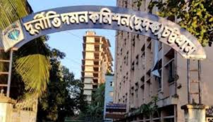 ভুয়া ব্যক্তিকে বন্ধকদাতা সাজিয়ে জাল দলিল, আড়াই কোটি টাকা আত্মসাৎ!