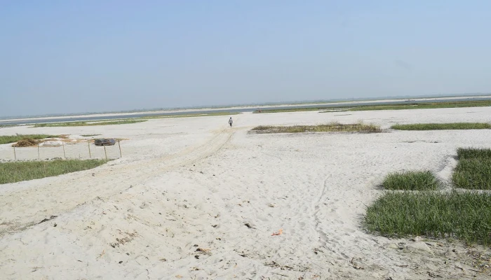 শুকনো মৌসুমে তিস্তা নদীতে পানি সংকট, সেচ প্রকল্পে প্রভাব: পানির অব্যবস্থাপনা নিয়ে উদ্বেগ