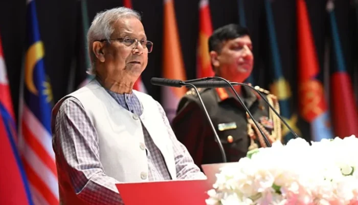 জাতীয় নির্বাচন ও গণভোটে ‘ঐতিহাসিক ভূমিকা’ পালনের আহ্বান প্রধান উপদেষ্টার: সশস্ত্র বাহিনীর প্রতি অধ্যাপক ইউনূস