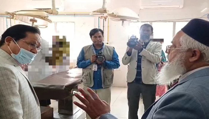 স্বাস্থ্য অধিদপ্তরের ডিজির সঙ্গে তর্কে জড়ানো চিকিৎসক অব্যাহতি, শোকজ নোটিশ