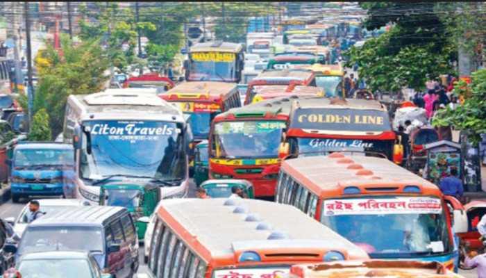 গণপরিবহনে নিরাপদ নয় নারীরা