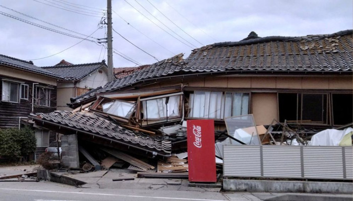 জাপানে ৭.৫ মাত্রার শক্তিশালী ভূমিকম্পে আহত কমপক্ষে ৩০, বিদ্যুৎহীন দুই হাজারের বেশি ঘরবাড়ি