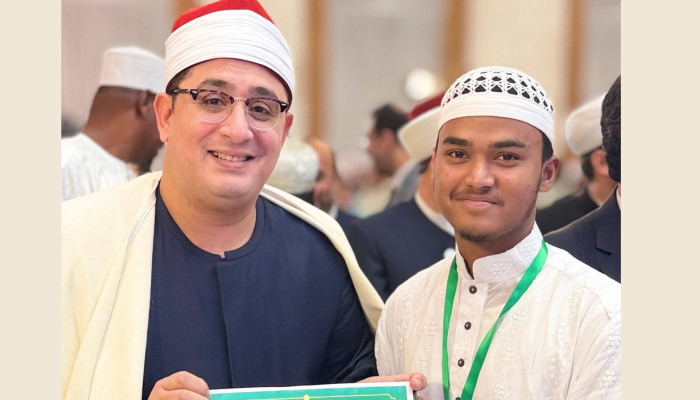 ৭০ দেশের হাফেজদের পেছনে ফেলে মিশরে বিশ্বচ্যাম্পিয়ন হলেন বাংলাদেশের আনাস