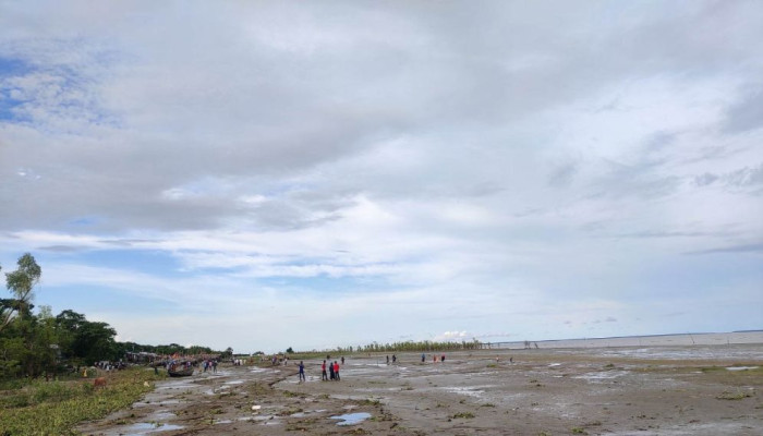 চর কুকরি-মুকরি ও তাড়ুয়ায় পর্যটকের ঢল, বদলে যাচ্ছে উপকূলের অর্থনীতি