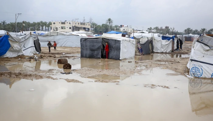 গাজায় ভারী বৃষ্টিপাত ও তীব্র ঠান্ডায় বিপর্যয়, নিহত ১৪