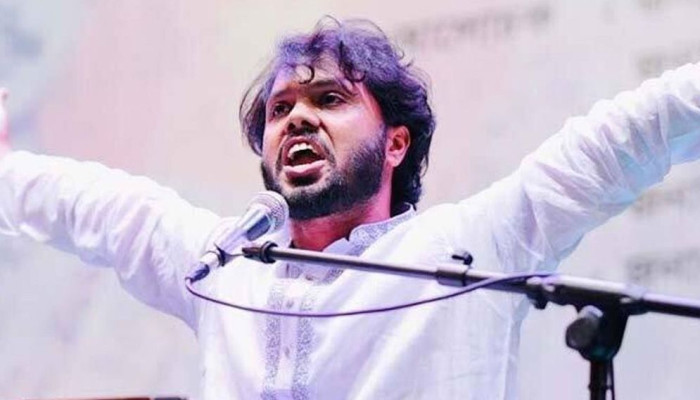 এয়ার অ্যাম্বুলেন্সে সিঙ্গাপুরে পাঠানো হচ্ছে শরিফ ওসমান হাদি, হামলাকারী গ্রেপ্তারে আল্টিমেটাম