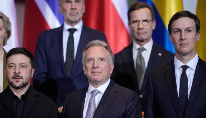 বার্লিন বৈঠকের পর ইউক্রেন যুদ্ধ নিয়ে আশাবাদী ট্রাম্প, শান্তি চুক্তির ‘আরও কাছে’ পৌঁছানোর ইঙ্গিত