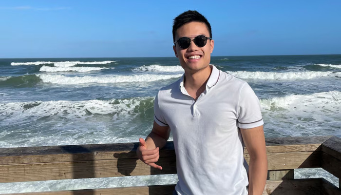 জেমিনি এআই ব্যবহার করে কানাডার উদ্যোক্তা তাকি ওং-এর সফলতার গল্প