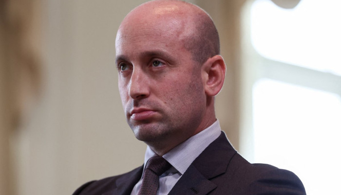 ভেনেজুয়েলার তেল যুক্তরাষ্ট্রের সম্পদ—ট্রাম্পের শীর্ষ সহযোগীর দাবি ঘিরে নতুন বিতর্ক