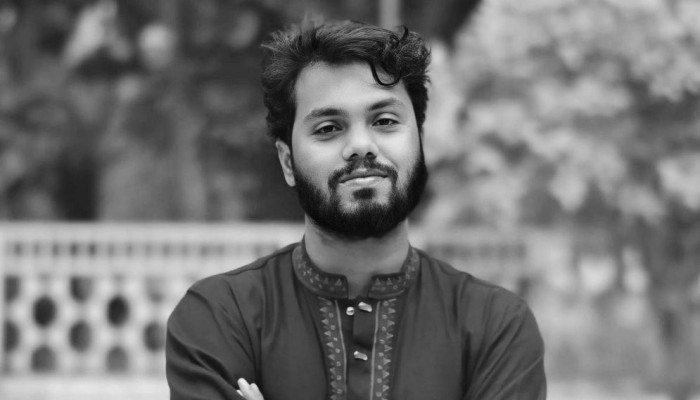 নিভে গেল বিপ্লবের এক উজ্জ্বল নক্ষত্র: কে এই অকুতোভয় তরুণ নেতা শরিফ ওসমান হাদি?