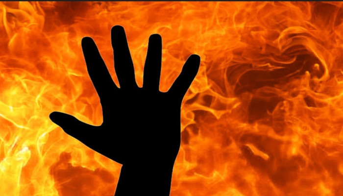 সুইজারল্যান্ডে মদের দোকানে আগুন