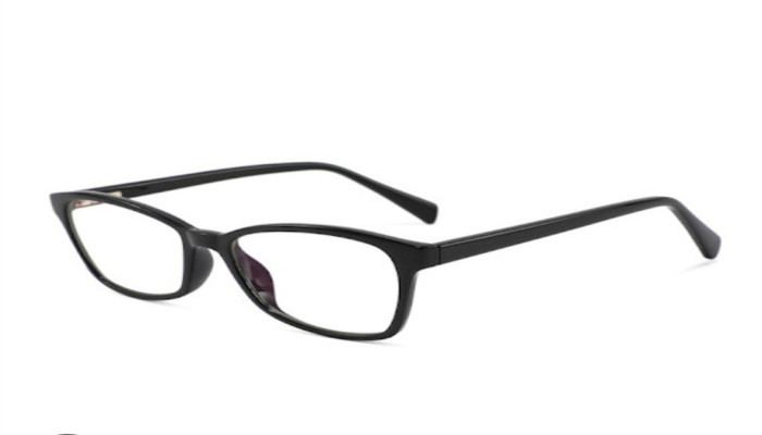 ডিজিটাল যুগে বাড়ছে চোখের সমস্যা: মাইওপিয়া ও দূরদৃষ্টির ঝুঁকি