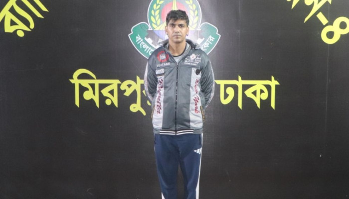 কাফরুলে র‍্যাবের অভিযানে অস্ত্রসহ গ্রেফতার সন্ত্রাসী সনি