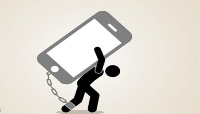 ১০ বছর বয়সের আগে শিশুদের স্মার্টফোন ব্যবহার ক্ষতিকর