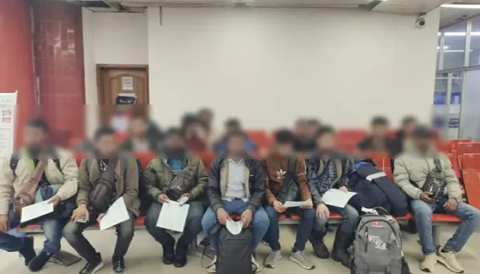 রাশিয়ায় বাংলাদেশি কর্মীদের গণছাঁটাই: প্রথম দফায় ফিরছেন ৩৫ জন