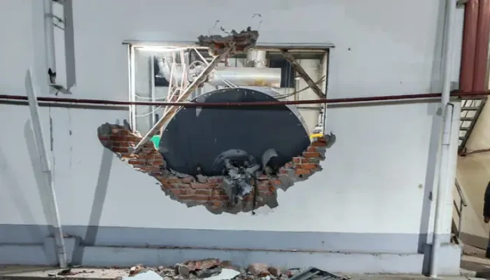 শ্রীমঙ্গলে কারখানায় ভয়াবহ বিস্ফোরণ: সহকারী ম্যানেজার নিহত, আহত ৩