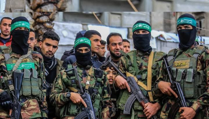 অস্ত্র ও সুড়ঙ্গের মানচিত্র দেবে হামাস! রাজনৈতিক স্বীকৃতির বিনিময়ে বড় চুক্তির আভাস