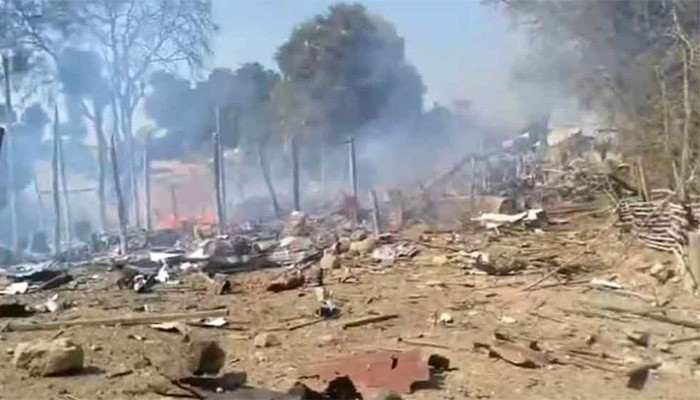 মিয়ানমারে জান্তা বাহিনীর ভয়াবহ বিমান হামলা: বিয়ে ও শেষকৃত্যে নিহত ২৭