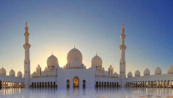 সালাতে খুশু-খুযু: নামাযে মনোযোগ ও একাগ্রতা অর্জনের সহজ উপায়