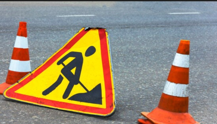 রাস্তা সংস্কারে দীর্ঘসূত্রতা: দেশের বিভিন্ন স্থানে চরম ভোগান্তিতে জনজীবন