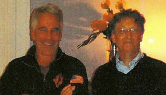 এপস্টেইনের সঙ্গে সম্পর্কের জন্য ক্ষমা চাইলেন বিল গেটস: নিজের ভুল স্বীকার