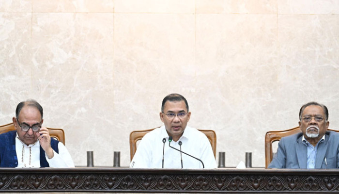 জনগণের স্বপ্ন পূরণে কর্মকর্তাদের সহযোগিতা চাইলেন প্রধানমন্ত্রী তারেক রহমান