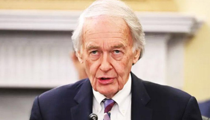 ইরানে হামলা ‘অবৈধ ও অসাংবিধানিক’: ট্রাম্পের সিদ্ধান্তে আঞ্চলিক যুদ্ধের ঝুঁকি দেখছেন সিনেটর মার্কি