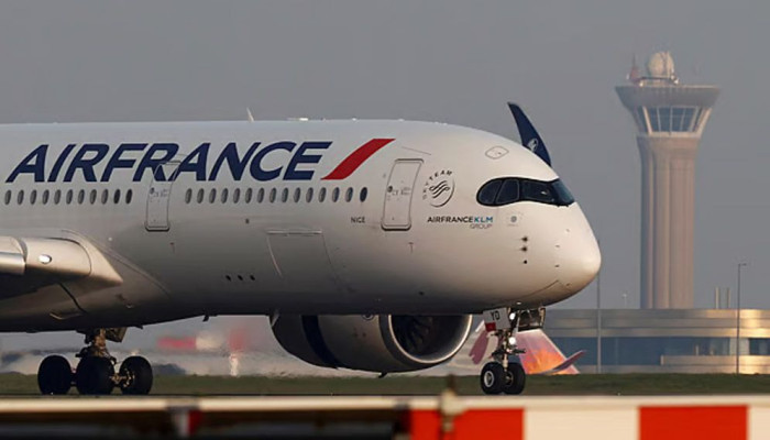 মধ্যপ্রাচ্যের আকাশে উত্তেজনা, ক্ষেপণাস্ত্র আতঙ্কে মাঝপথে ফিরল ফ্রান্সের উদ্ধার বিমান