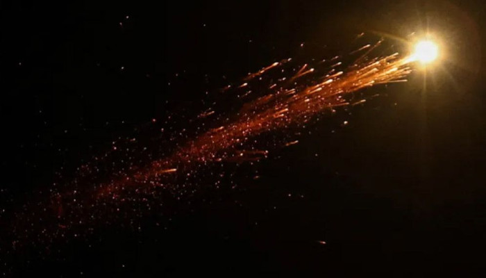 ইরান–ইসরাইল সংঘাত: ‘সবচেয়ে তীব্র’ সামরিক অভিযান শুরু আইআরজিসির, একাধিক স্থাপনায় হামলার দাবি