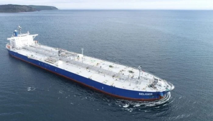 হরমুজ প্রণালি দিয়ে মালয়েশিয়ার জাহাজ চলাচলের অনুমতি, বৈশ্বিক তেল সরবরাহে নতুন সমীকরণ