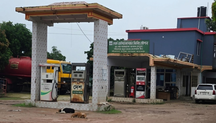 রাজশাহী বাগমারায় দলীয় পরিচয়ে পেট্রোল না দেয়ায় পাম্প মালিককে হেনস্তার অভিযোগ