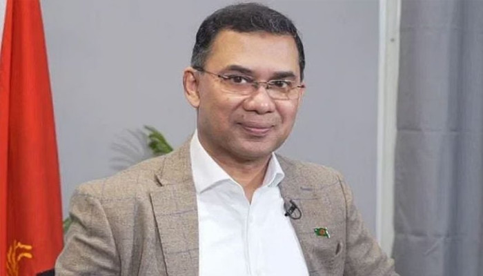 তেল চোরাচালান ও কৃত্রিম সংকট রোধে প্রধানমন্ত্রীর ‘চিরুনি অভিযান’-এর নির্দেশ: স্বরাষ্ট্রমন্ত্রীকে কঠোর বার্তা