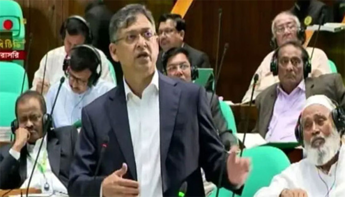 গণভোট অধ্যাদেশ পাসের প্রয়োজন নেই, কার্যকারিতা শেষ: স্বরাষ্ট্রমন্ত্রী