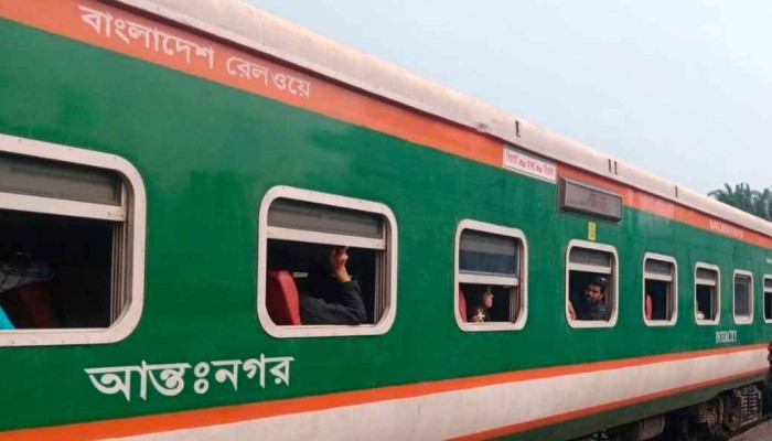 মৌলভীবাজারে ইঞ্জিন বিকল: ৩ ঘণ্টা পর সিলেটের সঙ্গে ট্রেন চলাচল স্বাভাবিক