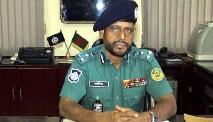 শাপলা চত্বর হত্যাকাণ্ড মামলা: সাবেক ডিআইজি আব্দুল জলিল মন্ডল ট্রাইব্যুনালে হাজির হচ্ছেন