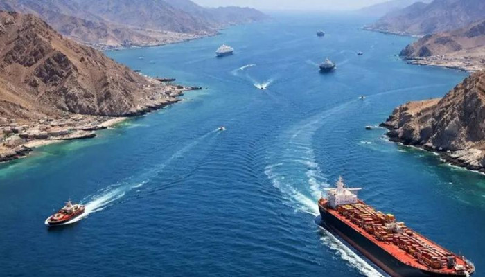 ক্ষতিপূরণ না পেলে খুলবে না ‘হরমুজ প্রণালি’: ট্রাম্পের হুমকির জবাবে অনড় ইরান