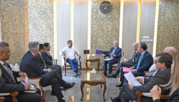 ইইউ প্রতিনিধিদের সঙ্গে প্রধানমন্ত্রী তারেক রহমানের বৈঠক: সম্পর্ক আরও জোরদারের অঙ্গীকার